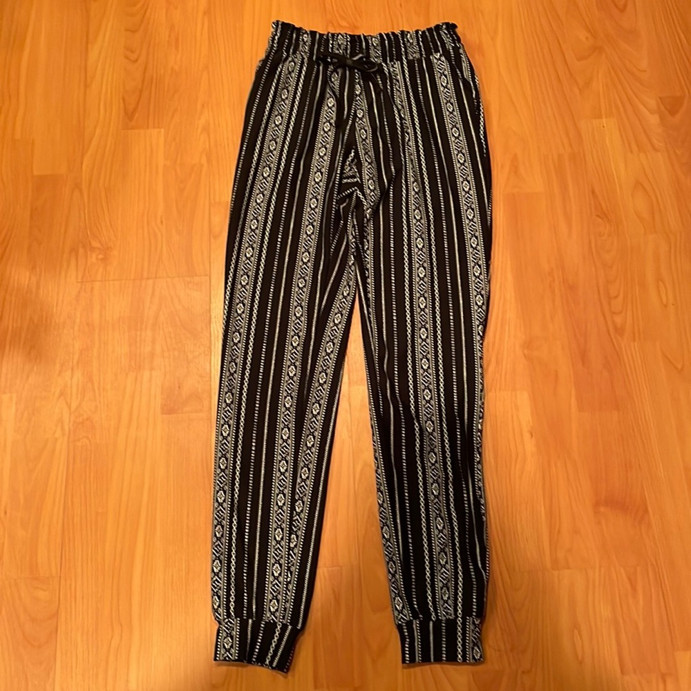 Mudd Peached Joggers